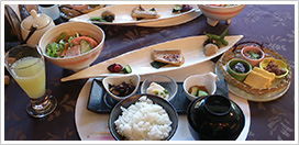 朝食
